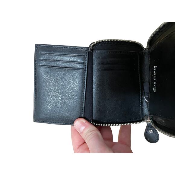 Juicy Couture Black Textured Zip Around Closure Embroidered Heart Crown‎ Wallet - Picture 6 of 8